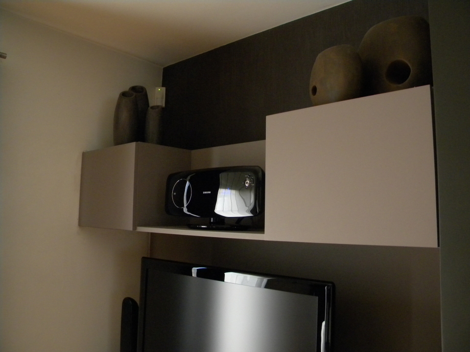 Conception de mobilier sur mesure pour un meuble TV home cinema